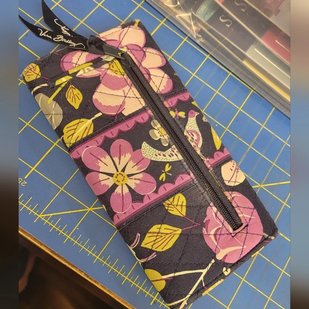 Vera Bradley Floral Patterned Magnet Closure Wallet 8 X 4